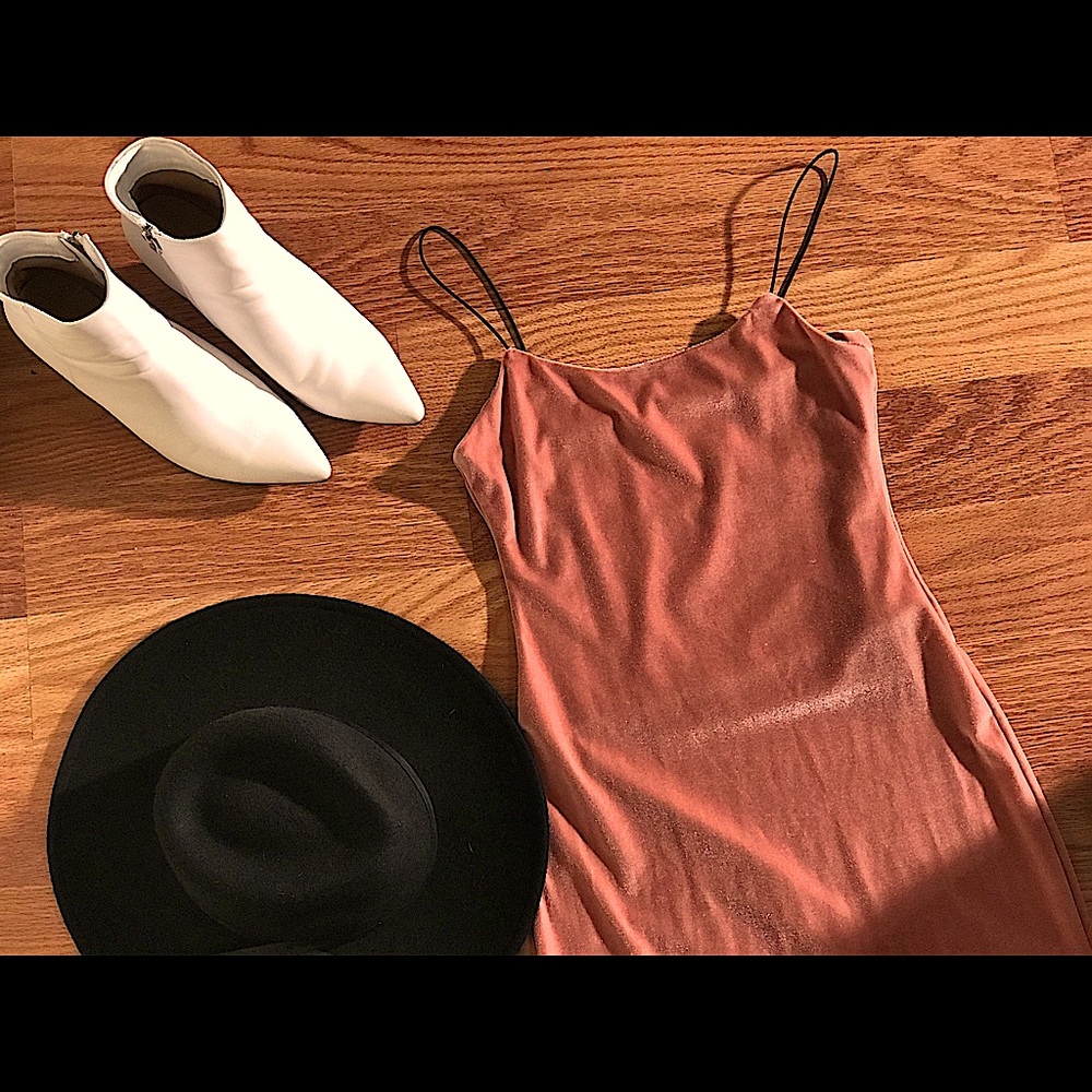 DANCE & MARVEL VELVET PINK DRESS SIZE M